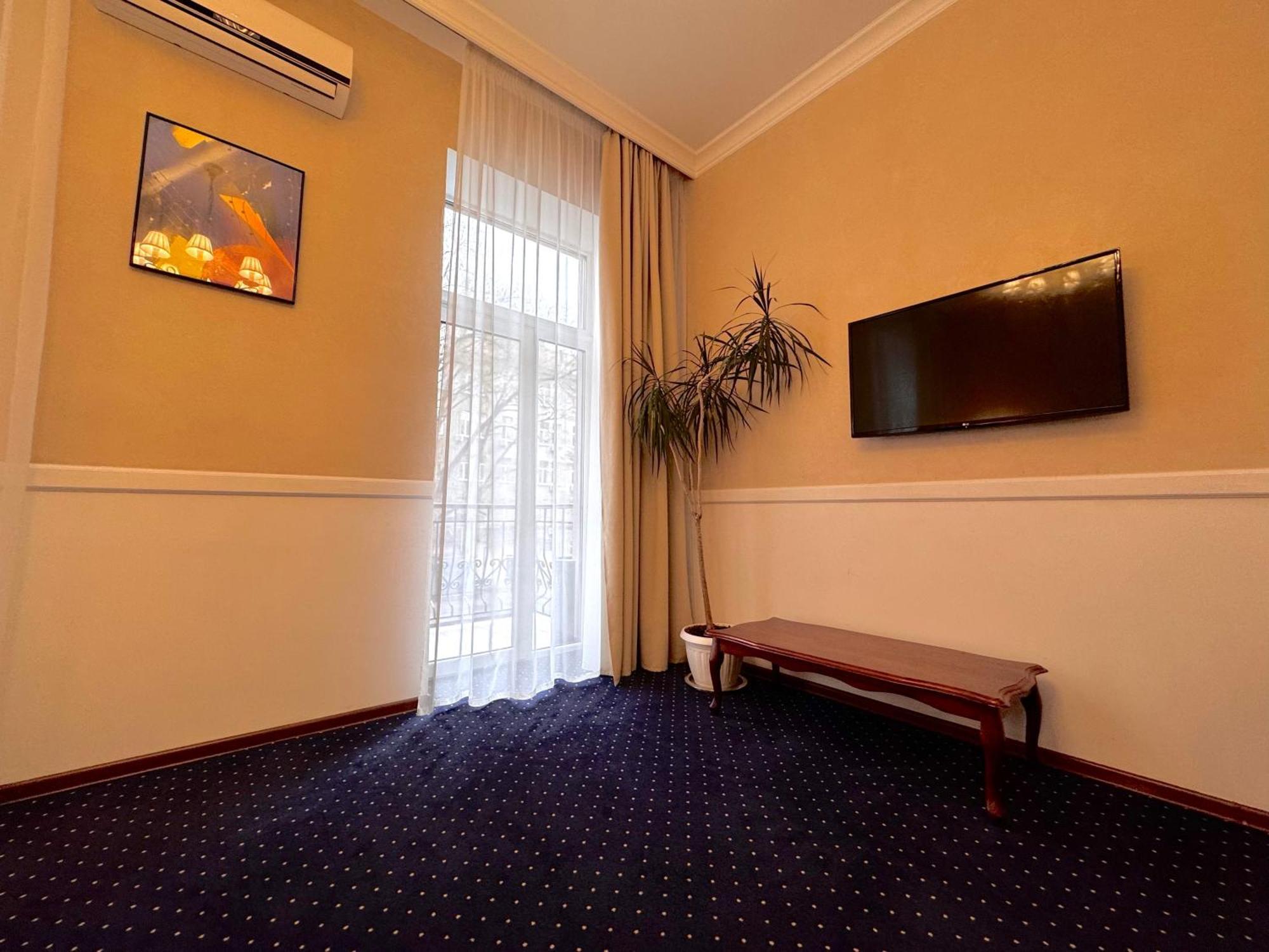 Hotel Odeska Astoria Odessa Esterno foto